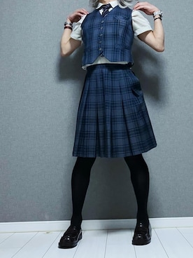 「SCHOOL WEARのアイテム（スーツベスト、ブルー系）」を使った、miyabiさん（レディース・168cm）の春コーディネート