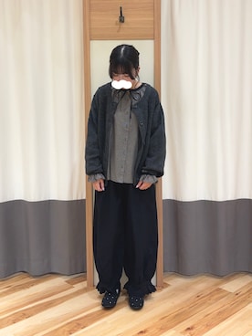 「アイテム（ドレスシューズ、グレー系）」を使った、ayuさん（レディース・153cm）の秋コーディネート