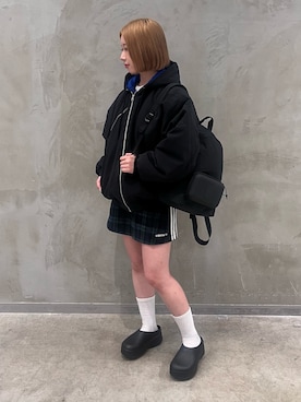 「アディダスオリジナルス」｜「アイテム（バックパック/リュック）」を使った、RHさん（レディース・159cm）の秋コーディネート