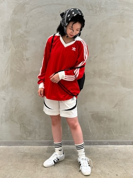 「アディダスオリジナルス」｜「アイテム（バックパック/リュック）」を使った、RHさん（レディース・159cm）の秋コーディネート