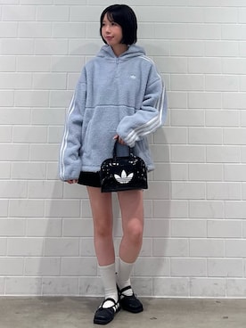 「adidas（アディダス）のアディカラー ミニボウリングバッグ/ アディダスオリジナルス adidas Originals（ショルダーバッグ、ブラック系）」を使った、RHさん（レディース・158cm）の秋コーディネート