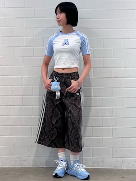「adidas（アディダス）のスネークプリント デニム バミューダショーツ / ハーフパンツ / アディダスオリジナルス adidas Originals（デニムパンツ、ブラウン系）」を使った、RHさん（レディース・158cm）の夏コーディネート