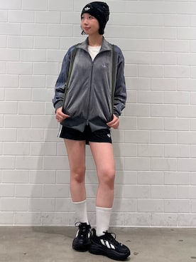 「アイテム（ジャージ、グレー系）」を使った、RHさん（レディース・158cm）の秋コーディネート