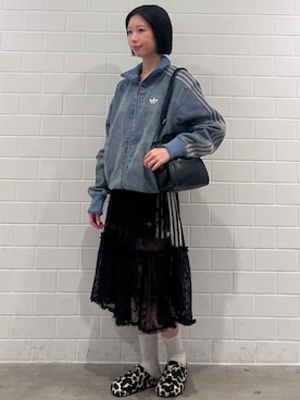 「adidas（アディダス）のアディミュール サンダル / ADIMULE SLIDES / アディダスオリジナルス adidas Originals（サンダル、ブラック系）」を使った、RHさん（レディース・158cm）の秋コーディネート