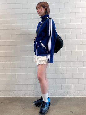 「adidas（アディダス）のアイテム（ジャケット/アウター）」を使った、RHさん（レディース・158cm）の春コーディネート
