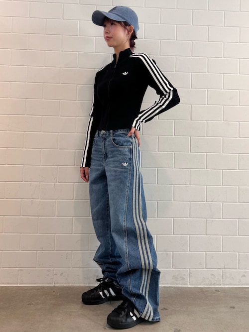 アディカラー スリーストライプス スリム ニット トラックトップ