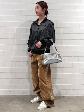 「アイテム（ジャージ）」を使った、RHさん（レディース・158cm）の秋コーディネート