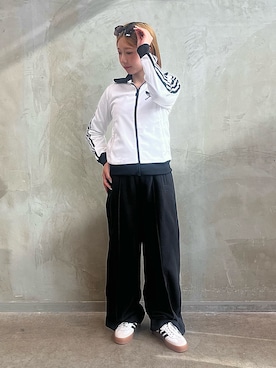 「サンバ」｜「アイテム（スウェットパンツ）」を使った、RHさん（レディース・159cm）の冬コーディネート