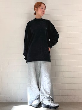 「adidas（アディダス）のadidas EQT グラフィック長袖Tシャツ」を使った、RHさん（レディース・158cm）の秋コーディネート