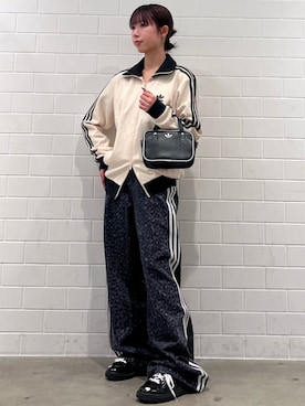 「アイテム（ジャージ）」を使った、RHさん（レディース・158cm）の冬コーディネート