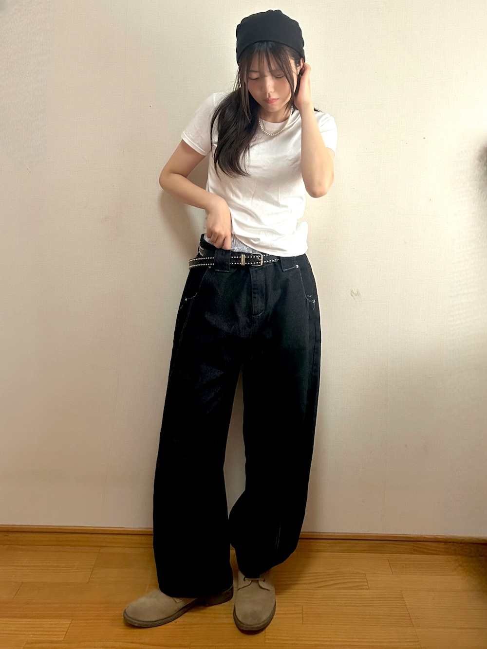 「モノトーン、スポーツミックス、シンプルコーデ、きれいめカジュアル、白Tシャツ、プチプラ、お出かけコーデ、レイヤードスタイル、休日スタイル」｜「niko and...のCOLORマイスターフレンチプルオーバー（Tシャツ/カットソー、ホワイト系）」を使った、cocoa.さん（骨格ウェーブ・レディース・168cm）の夏コーディネートの1枚目の写真