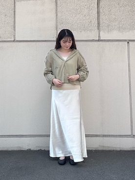 「ITEMS URBANRESEARCH（アイテムズ アーバンリサーチ）のフードクロップドワッシャーシャツ（シャツ/ブラウス、グリーン系）」を使った、ミサキさん（レディース・156cm）の秋コーディネート