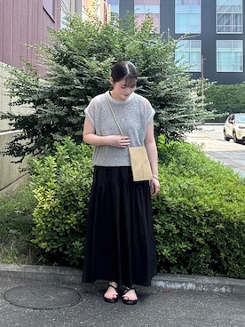 「ITEMS URBANRESEARCH（アイテムズ アーバンリサーチ）のメッシュニットベスト（ニット/セーター、ホワイト系）」を使った、ミサキさん（レディース・156cm）の夏コーディネート
