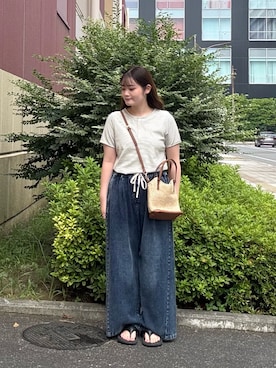 「ITEMS URBANRESEARCH（アイテムズ アーバンリサーチ）のワッフル半袖Tシャツ（Tシャツ/カットソー、ホワイト系）」を使った、ミサキさん（レディース・156cm）の夏コーディネート