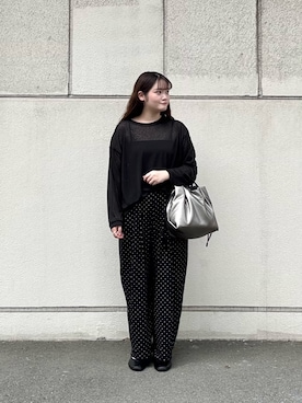 「ITEMS URBANRESEARCH（アイテムズ アーバンリサーチ）のシアーロングTシャツ（Tシャツ/カットソー、ブラック系）」を使った、ミサキさん（レディース・156cm）の秋コーディネート