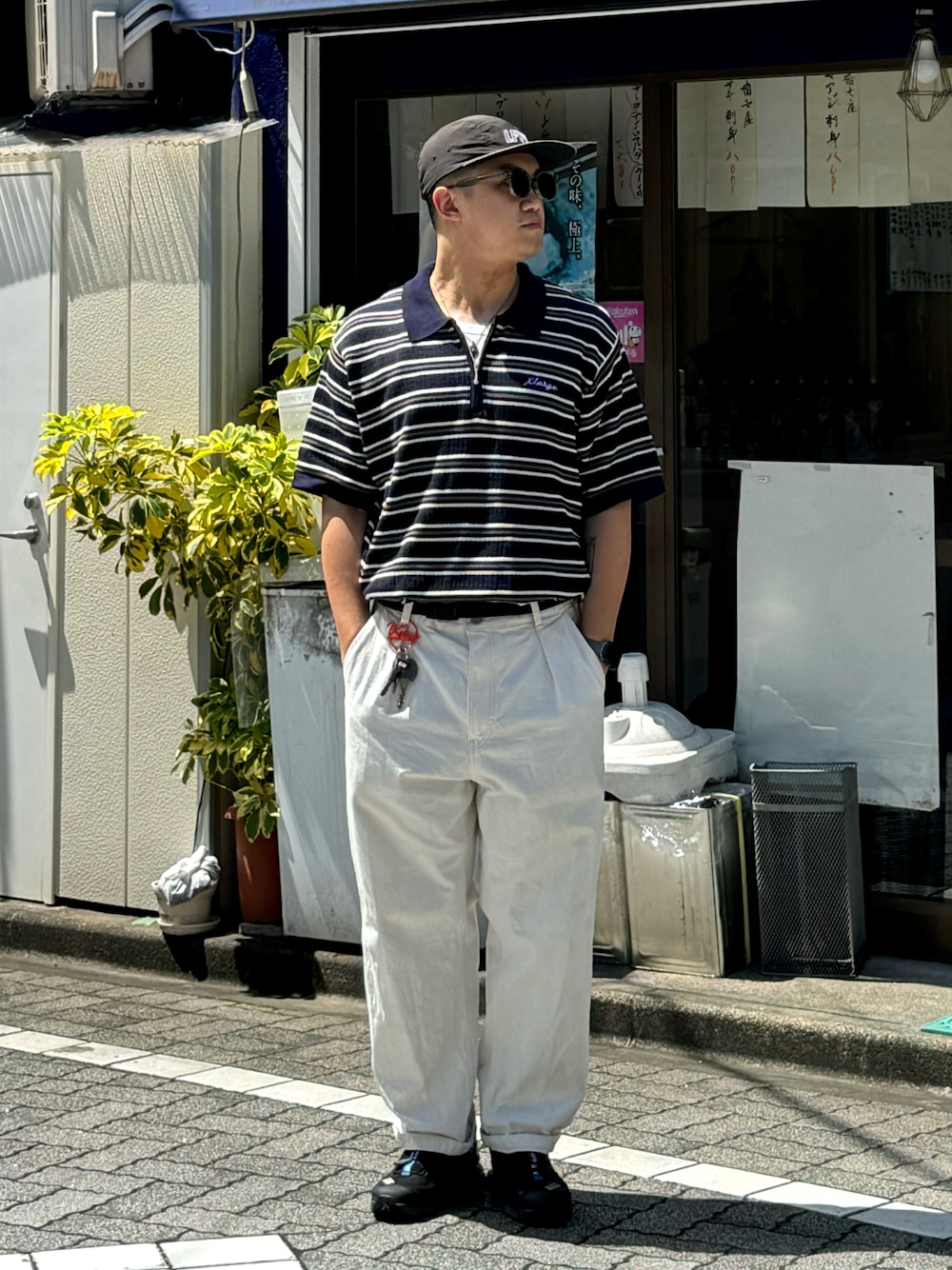 「休日スタイル、高円寺、lafayette、XLARGE、GU、SALOMON、keboz、純情商店街」｜「LafayetteのLFYT ラファイエット [Lafayette] - リフレクター キャンプキャップ [REFLECTOR CAMP CAP]（キャップ、ブラック系）」を使った、KMさん（メンズ・175cm）の夏コーディネートの1枚目の写真