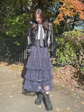 「アイテム（ファッション雑貨）」を使った、りこ氏。さん（レディース・164cm）の秋コーディネート