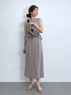 「アイテム（ボディバッグ/ウエストポーチ、ブラウン系）」を使った、みかさん（レディース・174cm）の春コーディネート