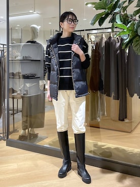「アイテム（ダウンベスト）」を使った、みかさん（レディース・174cm）の秋コーディネート