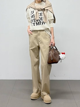 「アイテム（キーホルダー、ブラウン系）」を使った、みかさん（レディース・174cm）の冬コーディネート