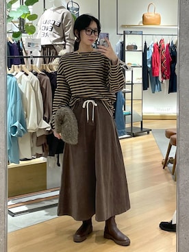 「アイテム（スカート）」を使った、みかさん（レディース・174cm）の秋コーディネート