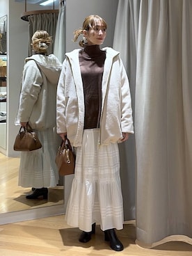 「アイテム（その他アウター、ホワイト系）」を使った、みかさん（レディース・174cm）の冬コーディネート