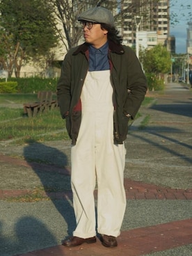 「オイルドジャケット」｜「アイテム（サロペット/オーバーオール）」を使った、YOGAさん（メンズ・170cm）の春コーディネート