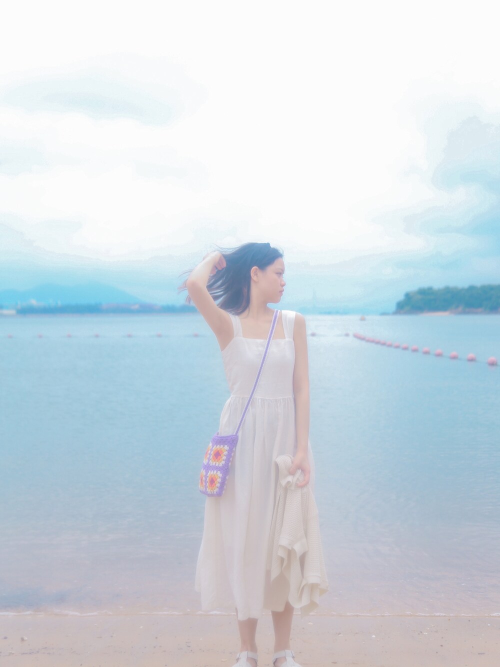 「海コーデ、ootd、休閒」｜「UNIQLOのアイテム（ワンピース、ホワイト系）」を使った、ソフィア☀️さん（レディース・158cm）の夏コーディネートの1枚目の写真