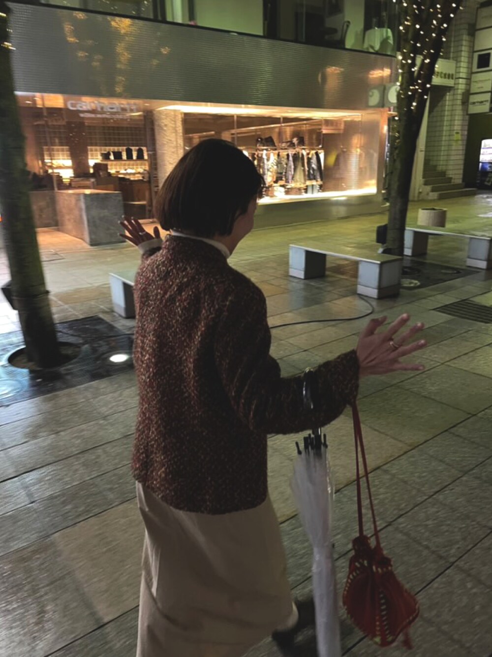 「VINTAGEのアイテム（ジャケット/アウター、レッド系）」を使った、erikaさん（レディース・159cm）の春コーディネートの1枚目の写真