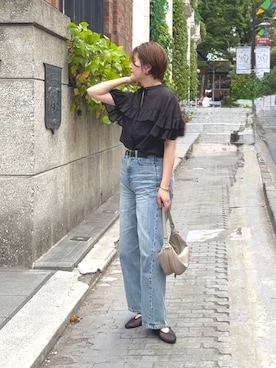 「RIVE DROITE（リヴドロワ）のアイテム（パンツ）」を使った、shihoさん（レディース・165cm）の春コーディネート