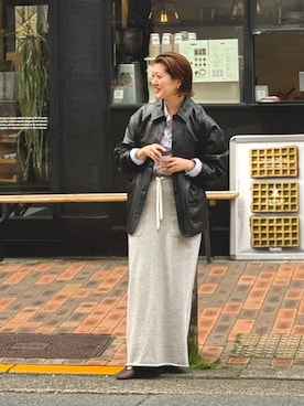 「RIVE DROITE（リヴドロワ）の予約【イージーな着心地】スエットロングスカート（スカート、グレー系）」を使った、shihoさん（レディース・165cm）の春コーディネート