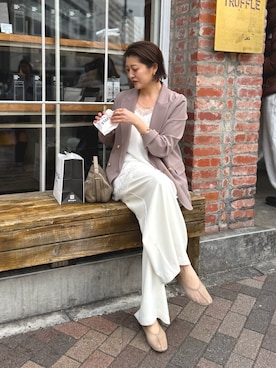 「RIVE DROITE（リヴドロワ）の予約【オンオフ使える】ドライギャバピークドラペルジャケット（テーラードジャケット、ブラウン系）」を使った、shihoさん（レディース・165cm）の春コーディネート