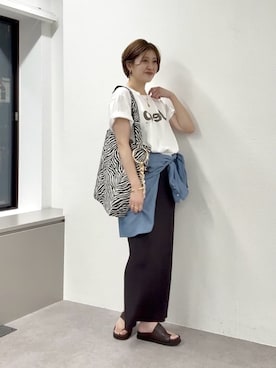 「RIVE DROITE（リヴドロワ）の【大人のロゴTシャツ】Jeep Tee（Tシャツ/カットソー、ホワイト系）」を使った、shihoさん（レディース・165cm）の夏コーディネート