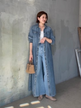 「RIVE DROITE（リヴドロワ）の【Yossshiiii企画】【A・MONN(アモン)】デニムシャツマルチワンピース（ワンピース、ブルー系）」を使った、shihoさん（レディース・165cm）の春コーディネート