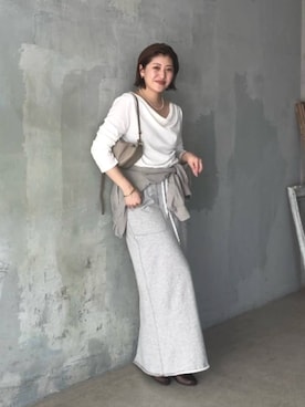 「RIVE DROITE（リヴドロワ）の予約【ワンショルやオフショルにも】ネックコンシャスカットソー（Tシャツ/カットソー、ホワイト系）」を使った、shihoさん（レディース・165cm）の春コーディネート