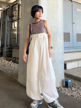 「アイテム（サロペット/オーバーオール、ホワイト系）」を使った、Yuuri さん（レディース・157cm）の夏コーディネート