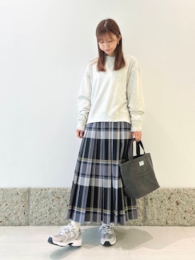 「URBAN RESEARCH DOORS（アーバンリサーチドアーズ）のピンタックフリルスタンドカラーブラウス（シャツ/ブラウス）」を使った、かなみさん（レディース・160cm）の秋コーディネート