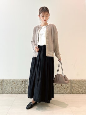 「アイテム（ローファー）」を使った、かなみさん（レディース・160cm）の秋コーディネート