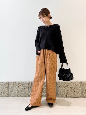 「URBAN RESEARCH（アーバンリサーチ）のテープヤーンVネック畦ニット（ニット/セーター）」を使った、かなみさん（レディース・160cm）の春コーディネート