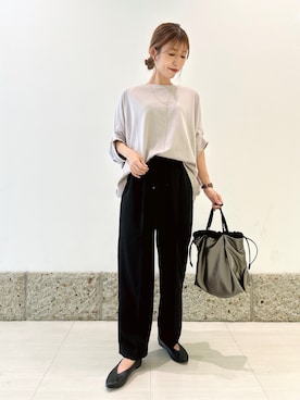 「アイテム（パンプス）」を使った、かなみさん（レディース・160cm）の秋コーディネート