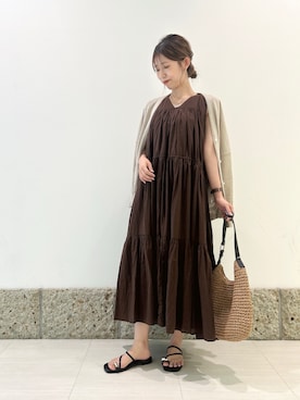 「URBAN RESEARCH DOORS（アーバンリサーチドアーズ）のアイテム（カーディガン/ボレロ）」を使った、かなみさん（レディース・160cm）の夏コーディネート