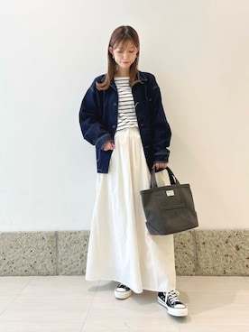 「アイテム（カバーオール）」を使った、かなみさん（レディース・160cm）の秋コーディネート