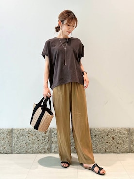 「イエベ春」｜「アイテム（グレー系）」を使った、かなみさん（レディース・160cm）の夏コーディネート