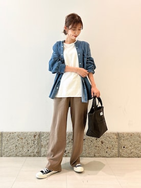 「アイテム（Tシャツ/カットソー）」を使った、かなみさん（レディース・160cm）の秋コーディネート