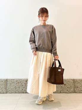 「ORCIVAL（オーシバル）のORCIVAL　TOTE BAG SMALL（トートバッグ）」を使った、かなみさん（レディース・160cm）の秋コーディネート