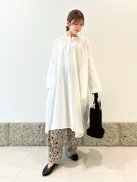 「アイテム（チュニック）」を使った、かなみさん（レディース・160cm）の秋コーディネート