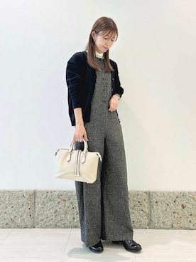 「アイテム（レインシューズ）」を使った、かなみさん（レディース・160cm）の秋コーディネート