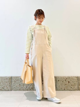 「ナチュラル×イエベ春」｜「アイテム（サロペット/オーバーオール）」を使った、かなみさん（レディース・160cm）の冬コーディネート