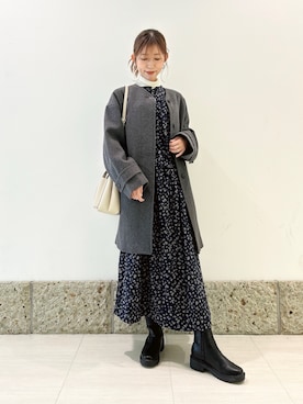 「アイテム（ワンピース、ブルー系）」を使った、かなみさん（レディース・160cm）の秋コーディネート