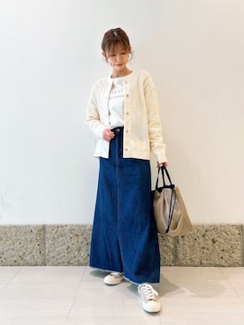 「アイテム（カーディガン/ボレロ、ホワイト系）」を使った、かなみさん（レディース・160cm）の春コーディネート